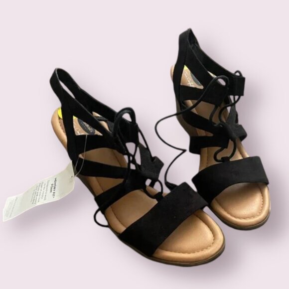 ⭐️ Wedge Strappy Strap Lace Up Classy Elegant Chic Party Modern Minimalist Heels